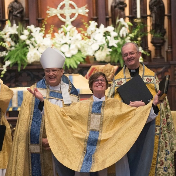 Meet your Posher, Crystal - Picture 1 of 1